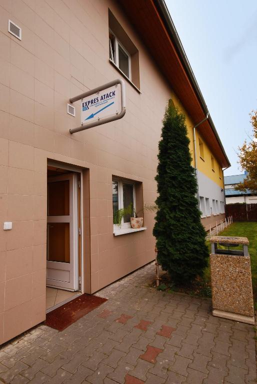 Expres Atack Penzion Brno Exterior foto