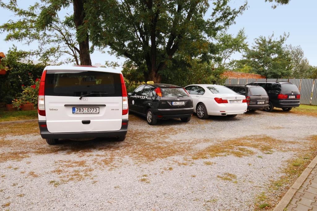 Expres Atack Penzion Brno Exterior foto